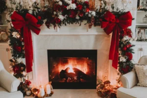 17 Christmas Mantel Decor Ideas To Try This Year