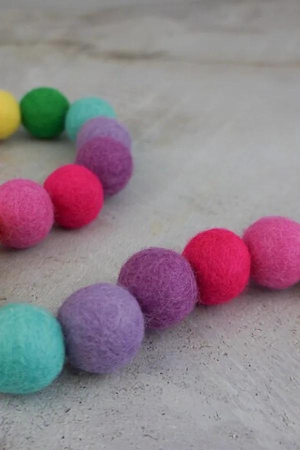 felt garland idea 1