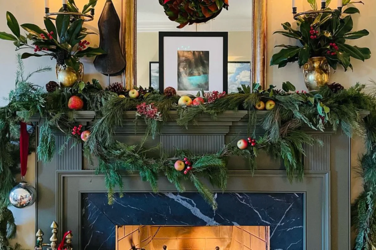 christmas mantle ideas idea 2