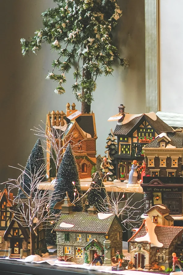 90s christmas decor idea 12