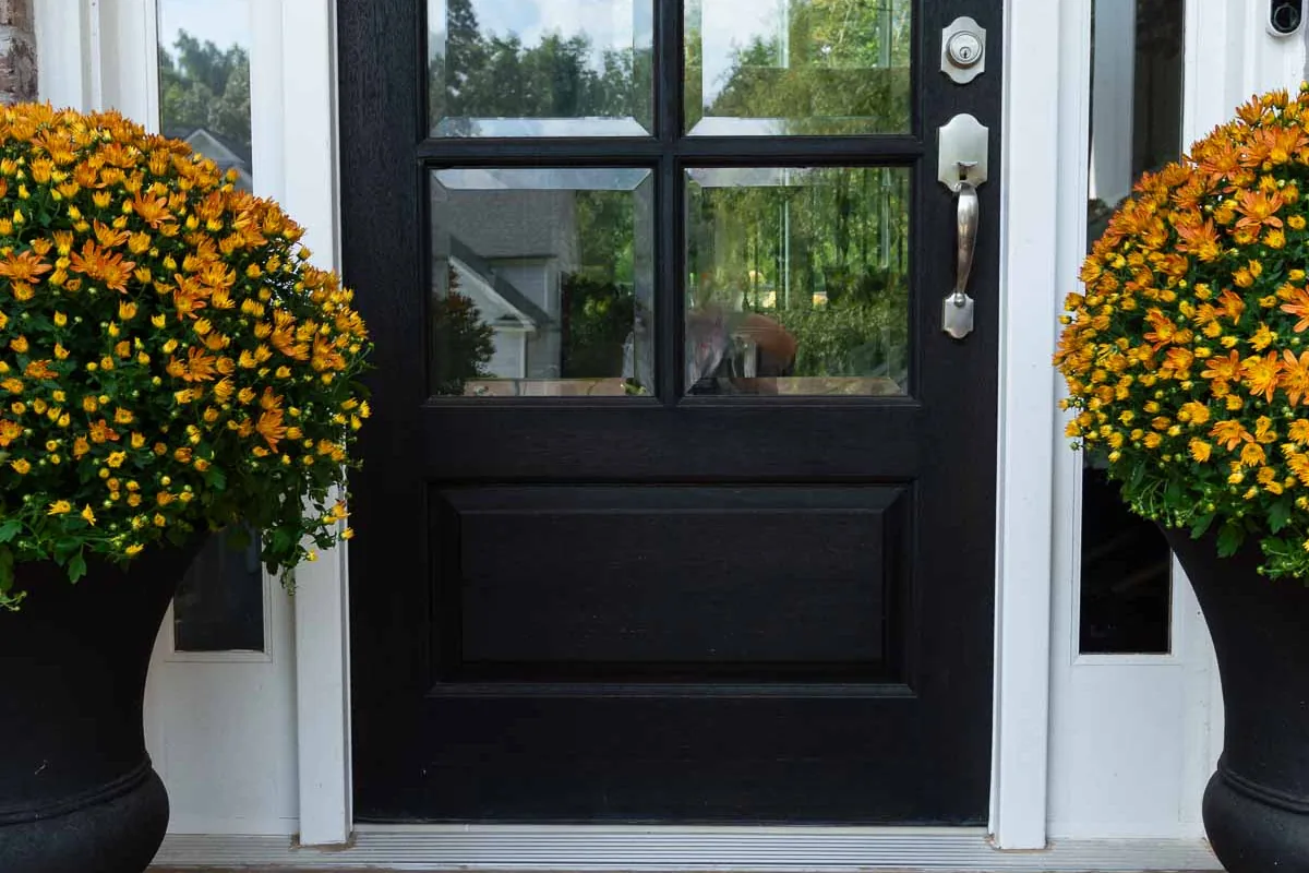 halloween door decorations idea 13
