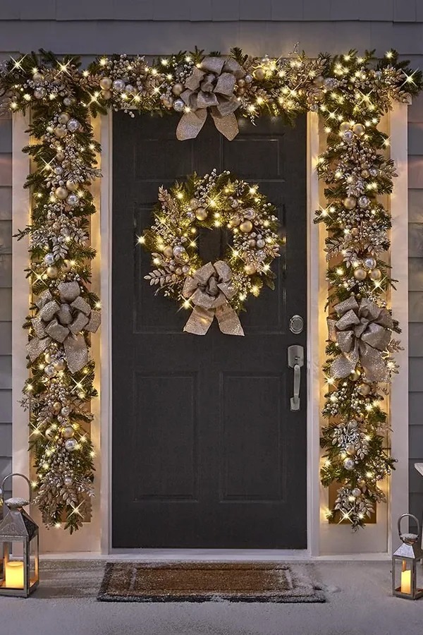 christmas door decorating contest idea 15