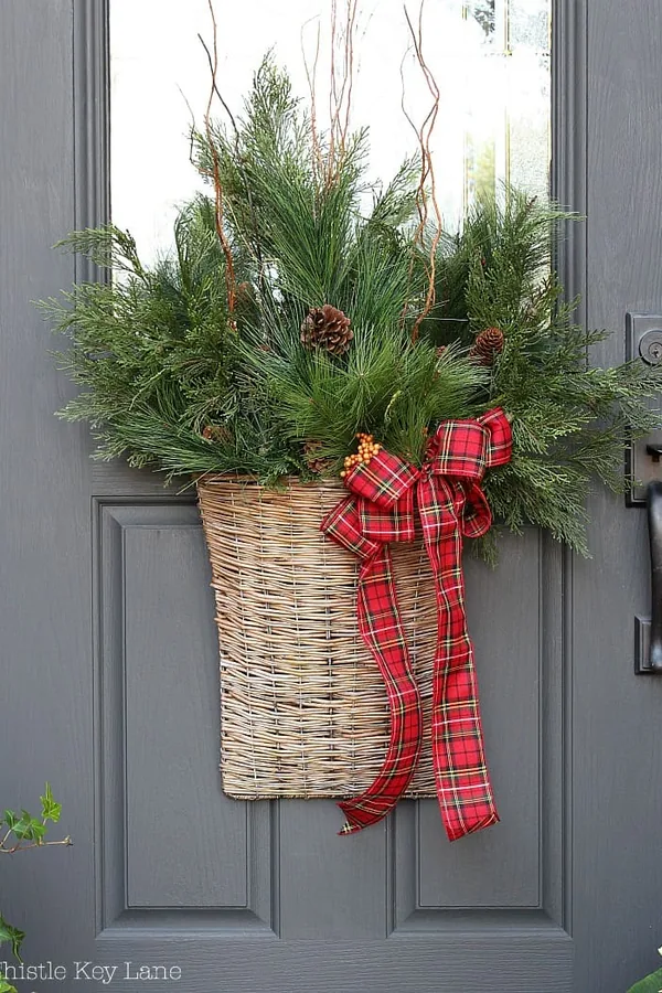 christmas door decorating contest idea 17