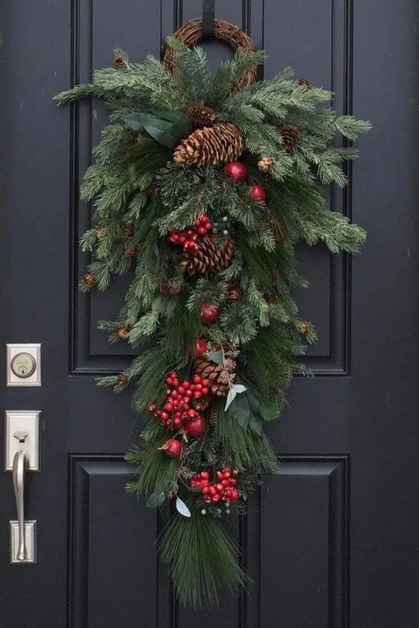 christmas door decorating contest idea 18