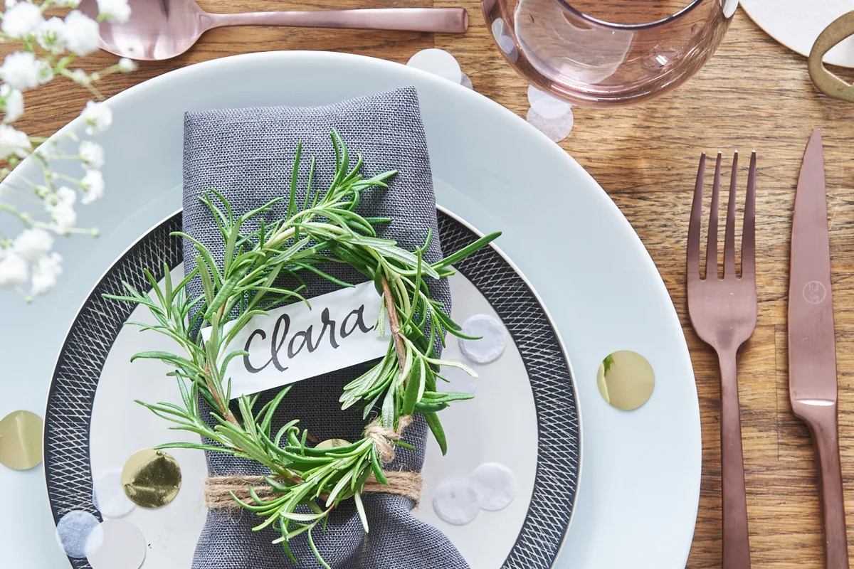 21 Thanksgiving Table Decor Ideas To Try This Year - idea 19