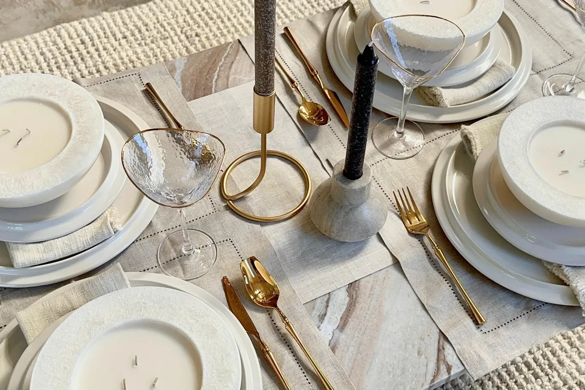 21 Thanksgiving Table Decor Ideas To Try This Year - idea 21