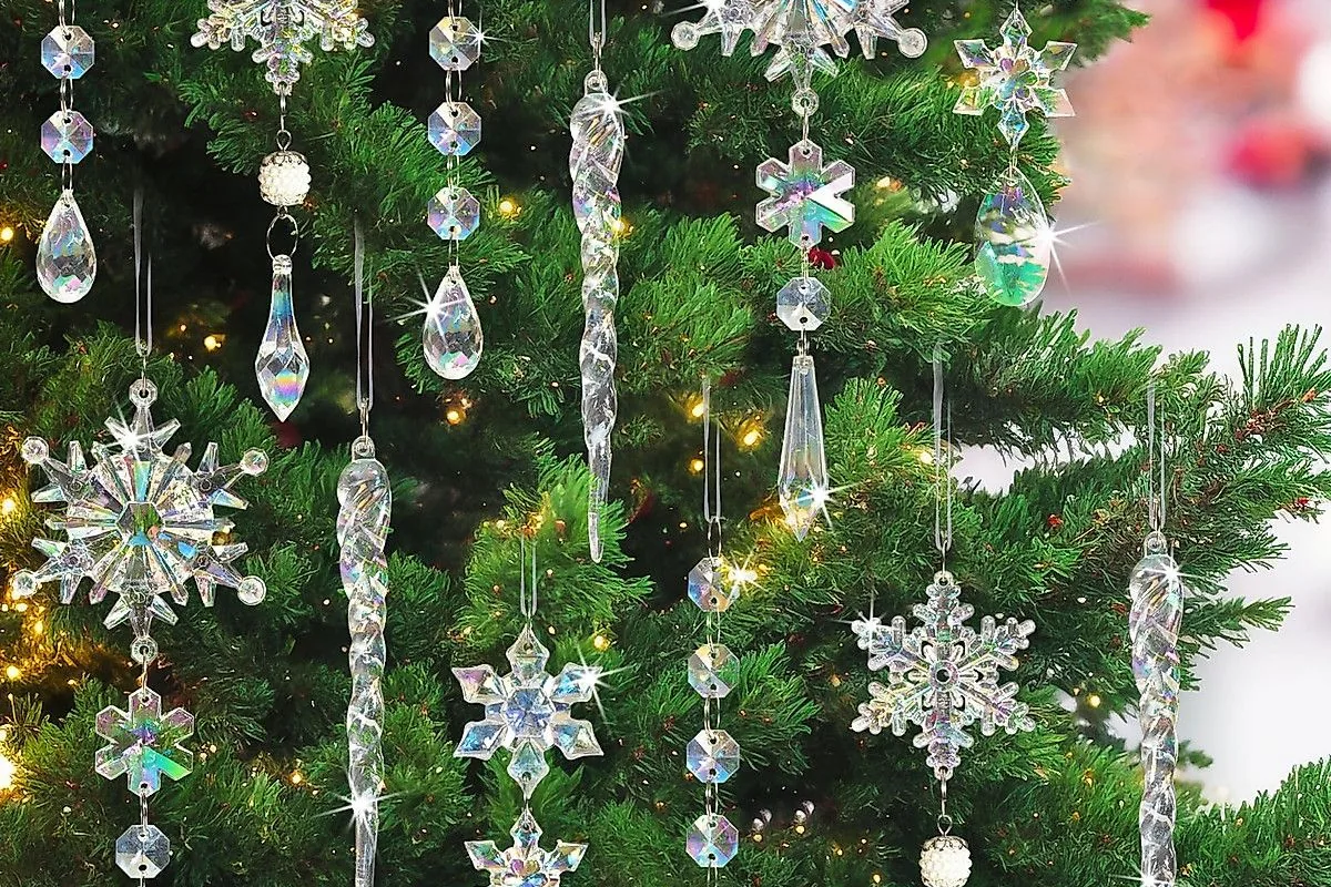 29 Christmas Tree Ideas For 2026 To Try This Year - idea 25