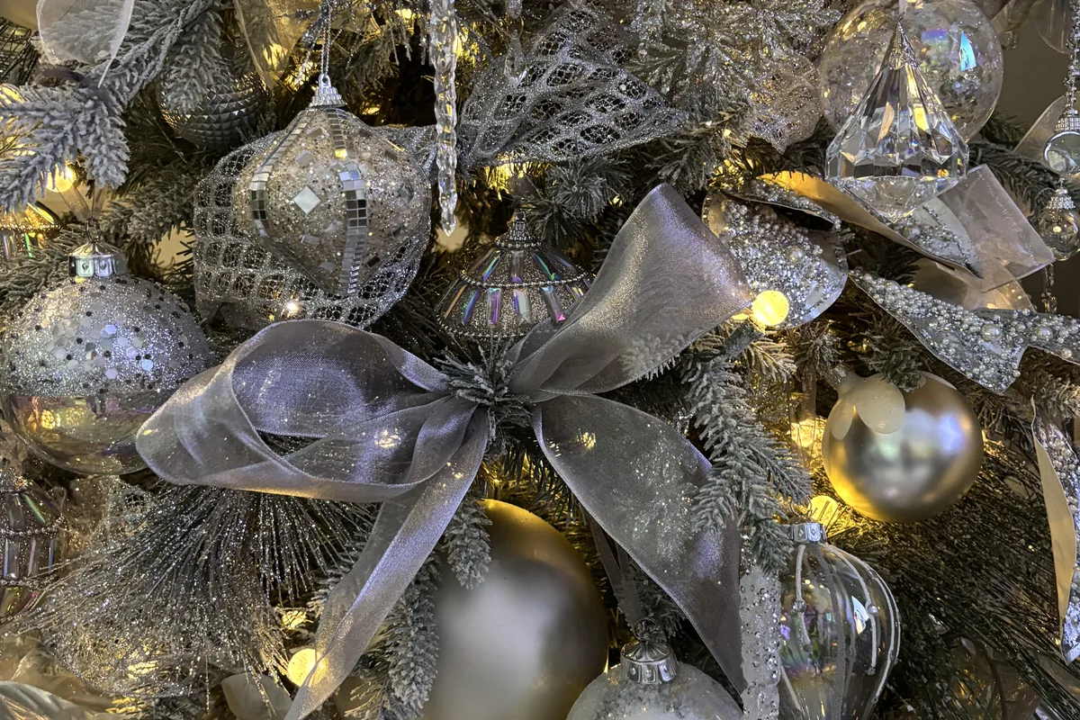 29 Christmas Tree Ideas For 2026 To Try This Year - idea 28