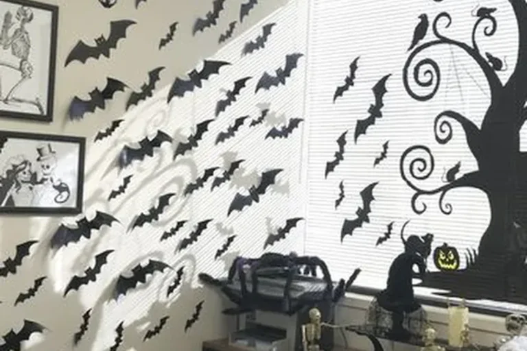 21 Office Halloween Decorations To Try This Year